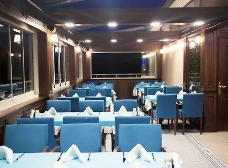 Hotel Golden Pen 3*