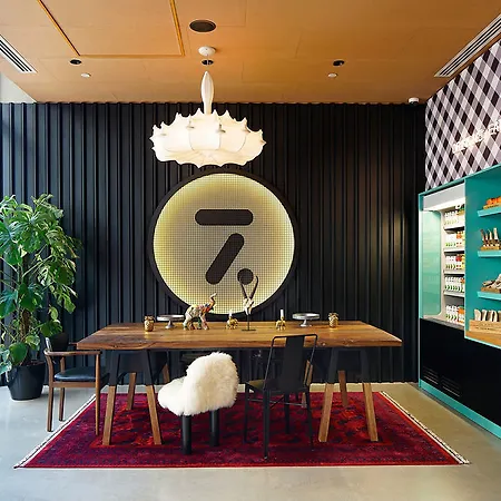 Cloud7 Hotel 3*