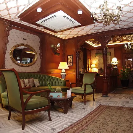 Niles Hotel 3*