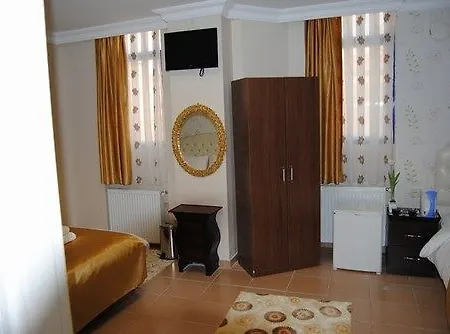 Lotus Hotel 3*