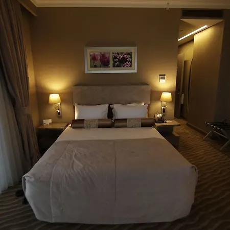 فندق Doubletree By Hilton Atasehir & Conference Centre