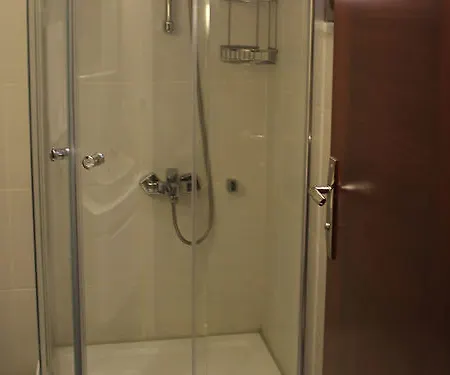 Regency World Otel