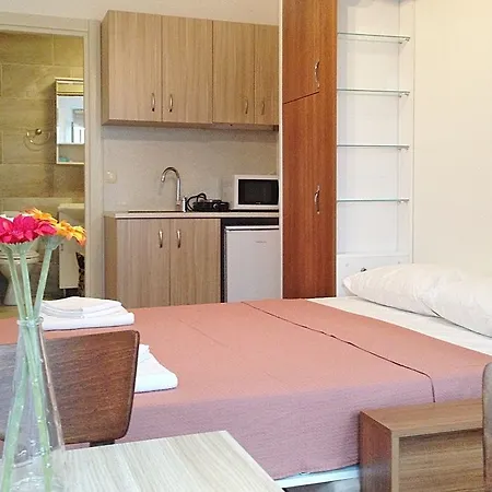 Atrium 3*