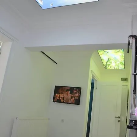 Apartment Vip Gold Sui̇tes *