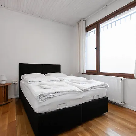 No 18 Boutique Apartment *