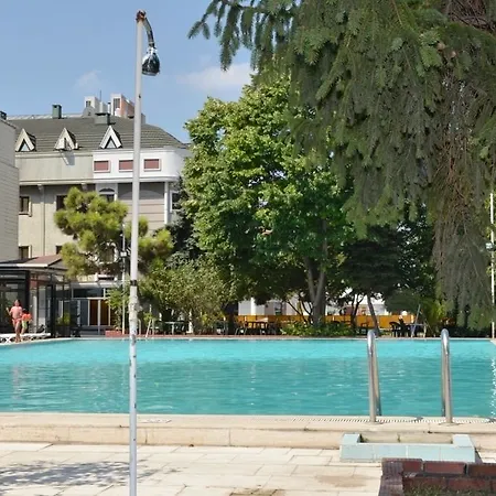 Florya Apartmanhotel 2*