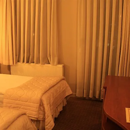 Hotel Sude