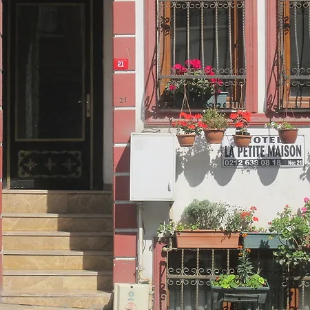 La Petite Maison 2*