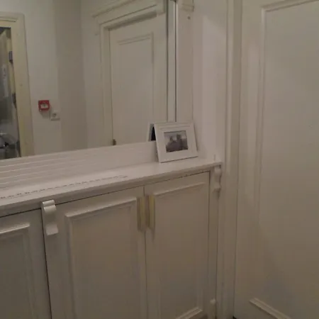 Ξενοδοχείο La Petite Maison 2*