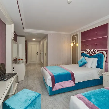 Marnas Hotel 4*