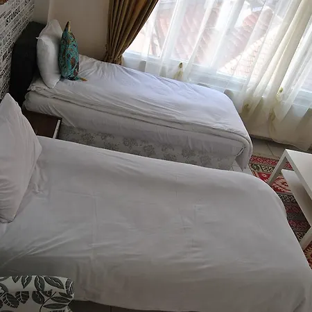 Falcon Apartment *