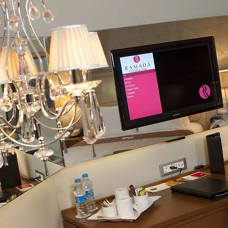 Ramada By Wyndham Asia Otel 4*