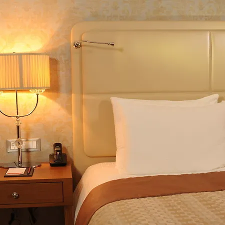 Otel Ramada By Wyndham Asia