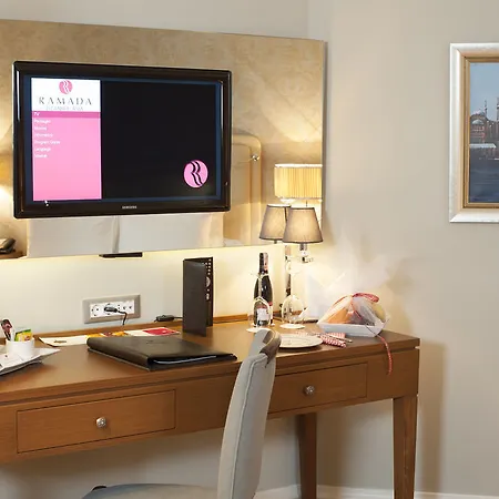 Otel Ramada By Wyndham Asia