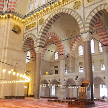 Omerbey Konagi The Old Estambul