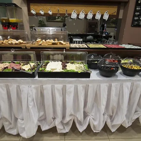 Cumbali Aparthotel 2*