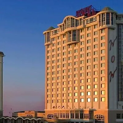ワウ エアポート 4*
