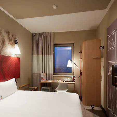 Hotel Ibis West