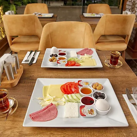 Zengin Hotel