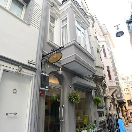 Ada Homes Taksim 3*