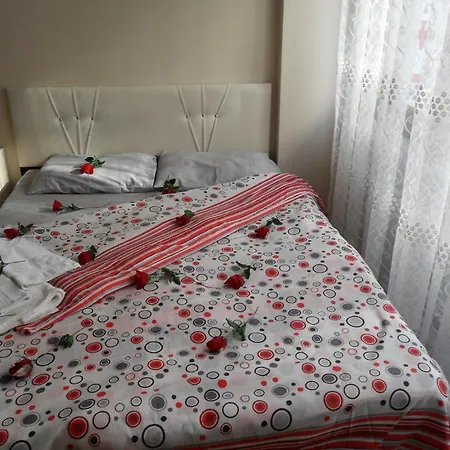 Eroz House Apartment *