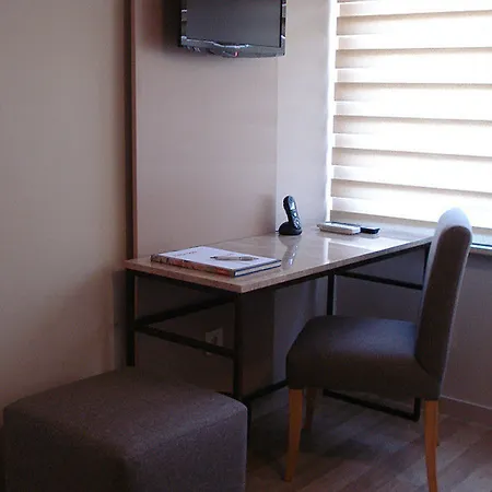 Hotel Maproom 3*