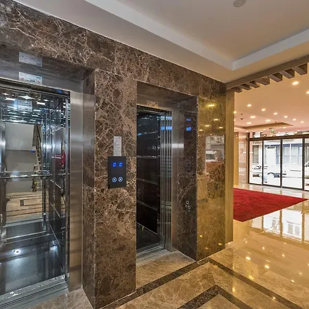 Grand Palace Отель 3*