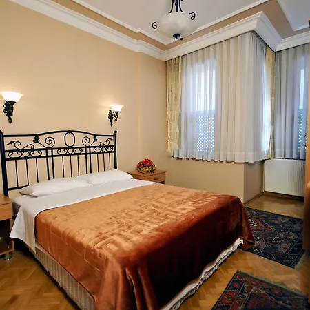 Side 2* Istanbul