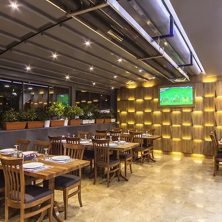 The Hotel 3*