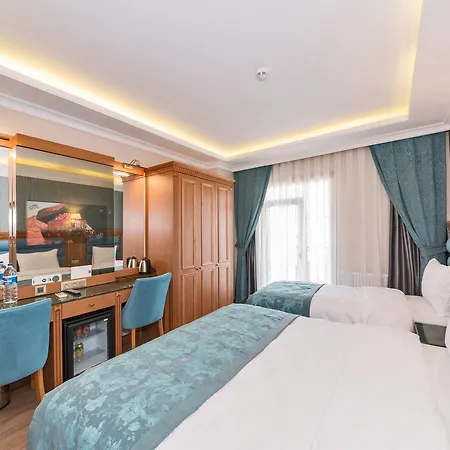 Hotel Magnaura House 3*