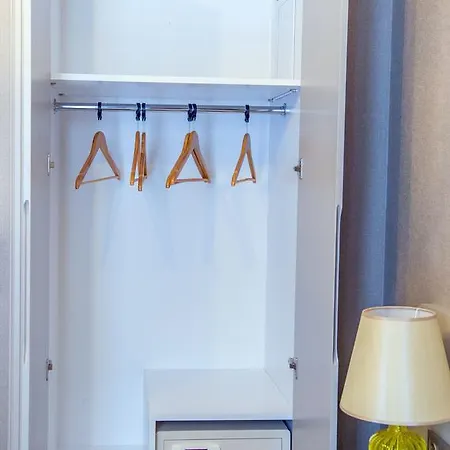 Отель Homelike 3*