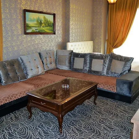 Aparthotel King Suit 2*