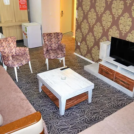Aparthotel King Suit 2*