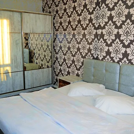 Apart Otel King Suit 2*