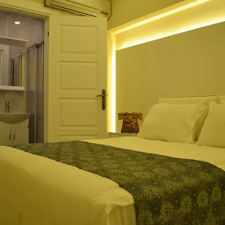 In Hotel 3*