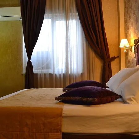 Hotel In 3*