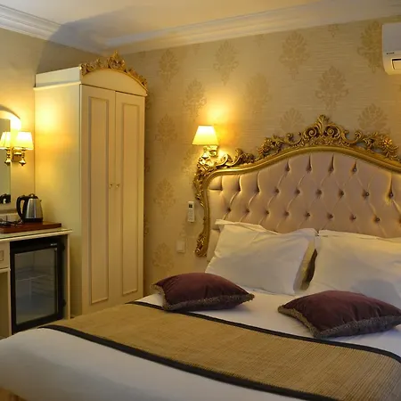 In Hotel 3*