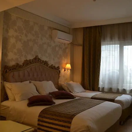 In Hotel 3*