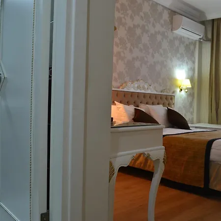 Hotel In 3*