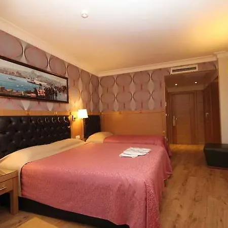 Отель Levent 3*