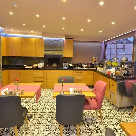 Hotel Pera Luna Estambul