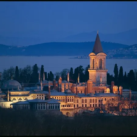 Empress Zoe 2*