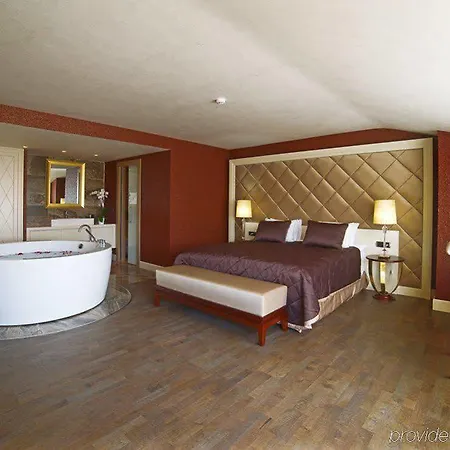 Taba Luxury And Istanboel
