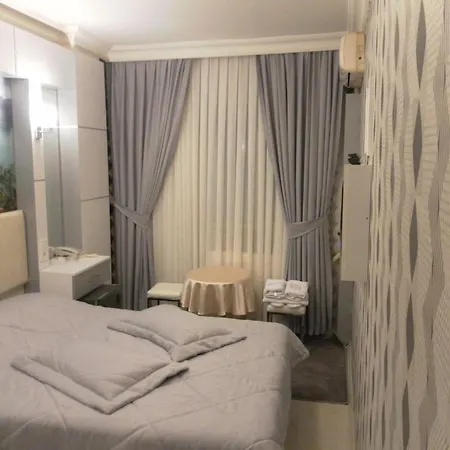 Hotel La White