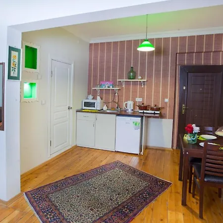 Ist House Lägenhetshotell 3*