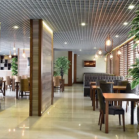 Hotel The Elegant 4*