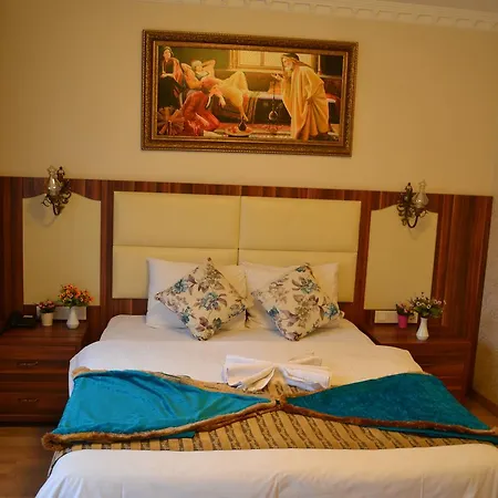 Peradise Hotel 2*