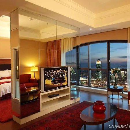 Marriott מלון 5*