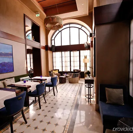 10 Karakoy 5* Stambuł