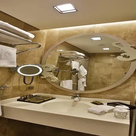 Hotel Doubletree By Hilton Atasehir And Conference Centre